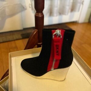 DKNY Black and Red Wedge Shoes